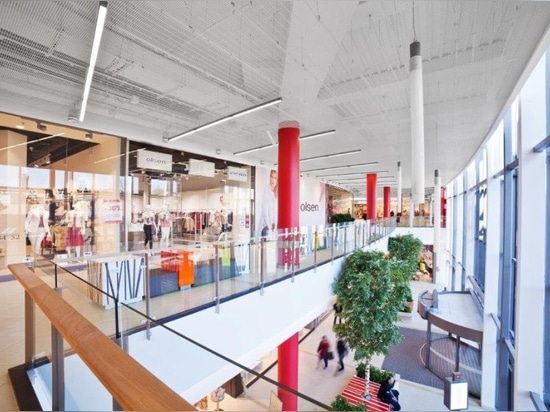 Metal ceiling / "Nowy Rynek" Shopping Center / Jelenia Góra