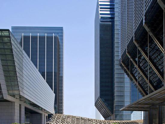 Plaza looking north ( Photo © : Mubadala Real Estate & Infrastructure )