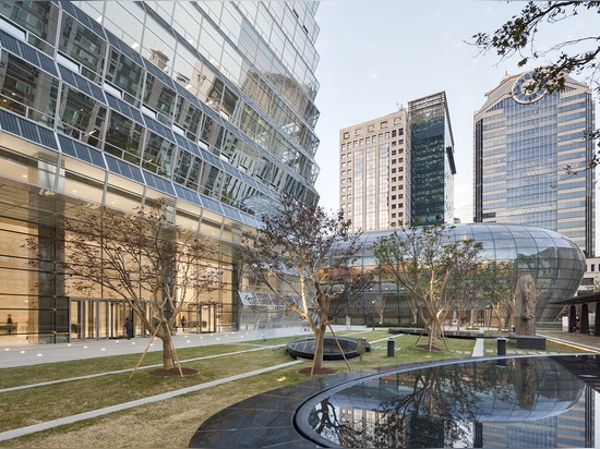 Front entrance and landscaped courtyard