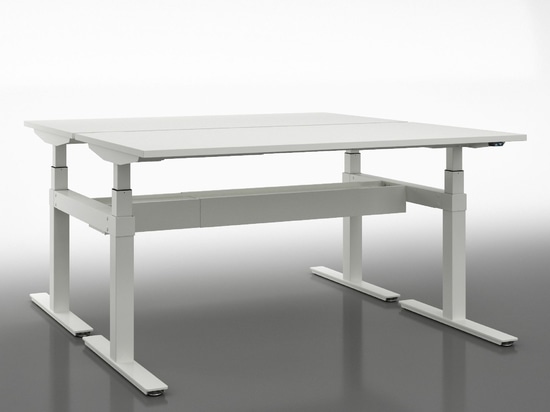 Height-adjustable bench with electric motor