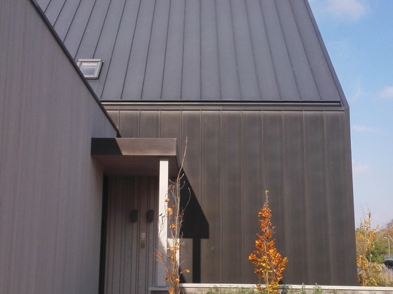 Standing seam system NedZink NOIR