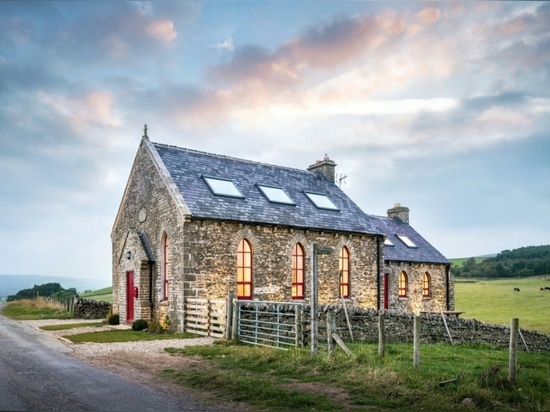 Decrepit 19th century chapel converted into a breathtaking home