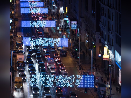 Madrid installs moon-themed Christmas lights