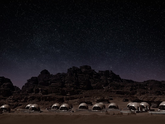 Desert dome camp in Jordan offers tourists “The Martian” experience