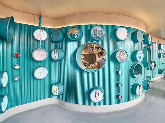 esrawe and cadena imagines utopian-influenced interior for mexican ice-cream shop