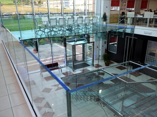 All-glass mezzanine