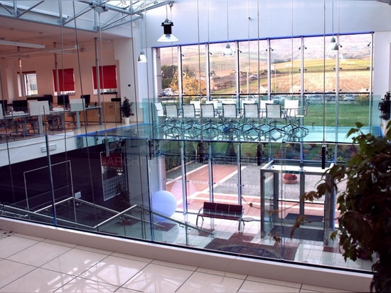 All-glass mezzanine