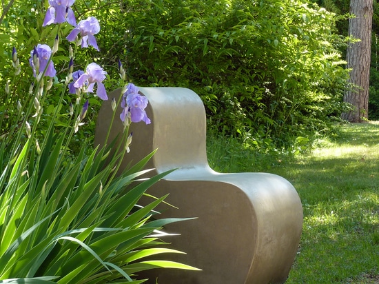 Furniture in cement for the new terraces