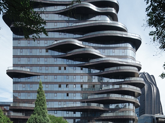 MAD architects' chaoyang park plaza nears completion in beijing