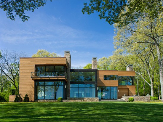 A Secluded Contemporary Connecticut Home Among The Trees