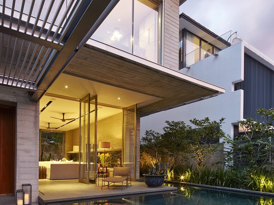 A Home That Maintains Visual Connections To Its Surrounding Environment