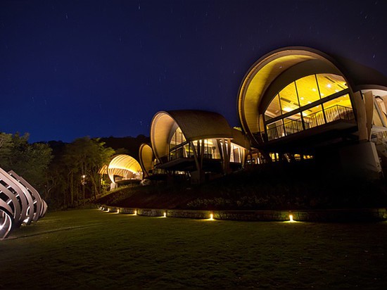 A Cocoon Inspired Hotel In Costa Rica By Zürcher Architects