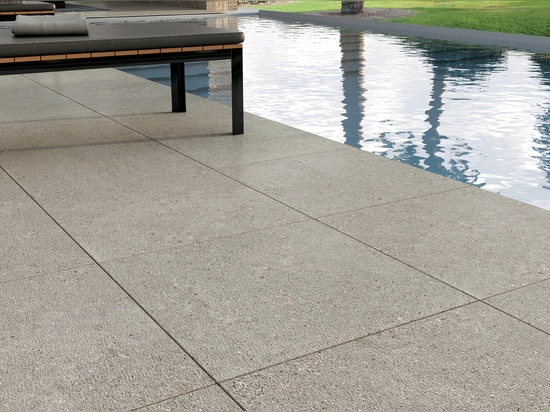 OTTO – Minimalist Effect tiles for outdoor floors