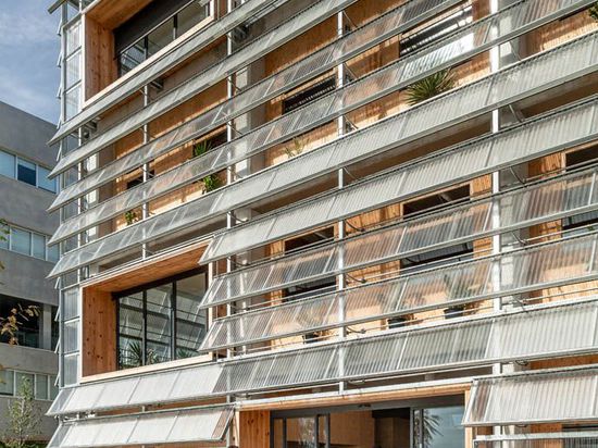 Responsive bioclimatic skin wraps around LEED Gold ICTA-ICP building in Barcelona