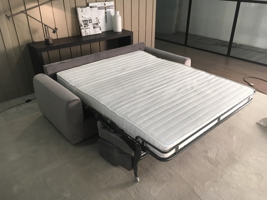 Double bed mattress made of Waterlily