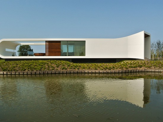 Villa New Water by Waterstudio.NL