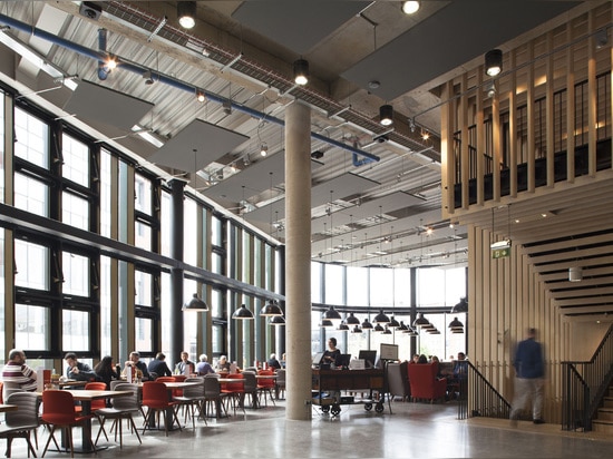 Mecanoo, HOME centre for international contemporary art, theatre and film, Manchester. View of the restaurant and the bar on the first floor