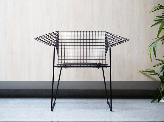 The wire mesh Grid 55 chair by Czesław Knothe, now produced by Vzor. Photography courtesy of Vzor.