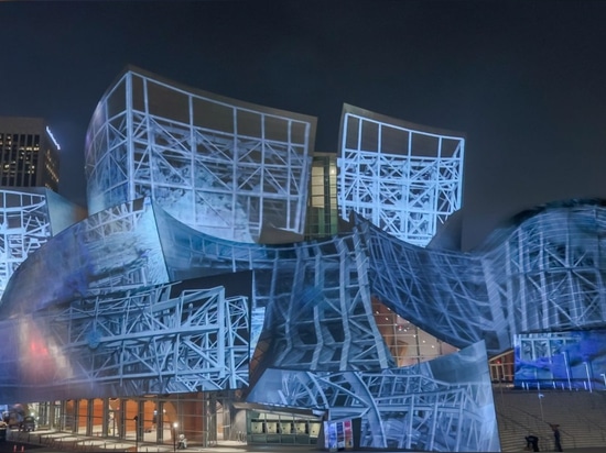 Frank Gehry's Walt Disney Concert Hall illuminates with dream-like visuals