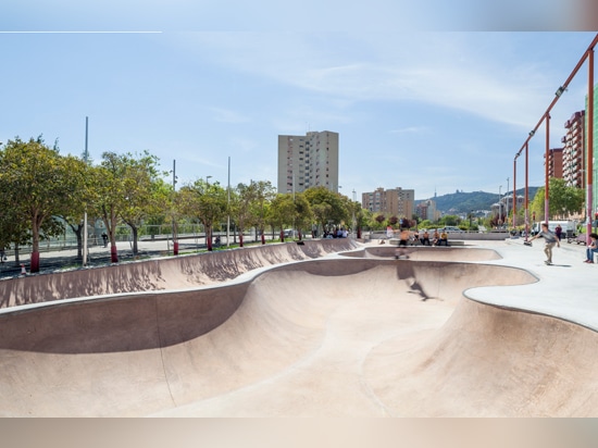 SCOB weaves three skate parks into barcelona's urban fabric