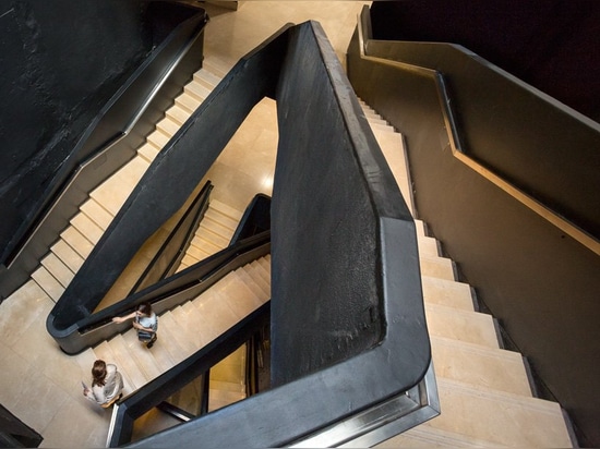 sculptural staircase connects the MSGSSS-renovated museum of modern art in buenos aires