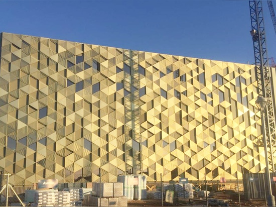 HIANSA PANEL PARTICIPATES IN THE FACADES OF THE NEW QUIRÓN HOSPITAL IN CÓRDOBA (SPAIN)