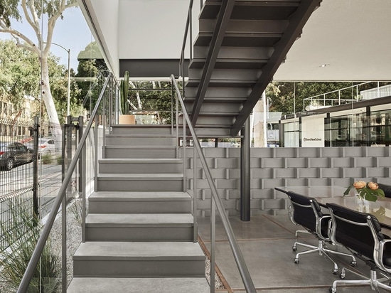 Midcentury modernist Maxwell Starkman’s LA studio converted into an office by 1100 Architect