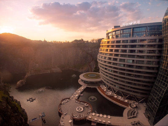 Jade + QA unveils "groundscraper" hotel in Chinese quarry