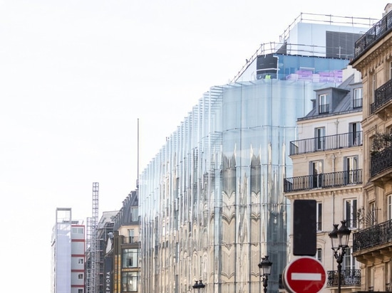 SANAA's rippling glass façade bookends 'la samaritaine' restoration in paris