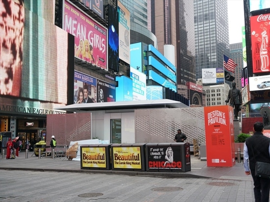 A LEGO-Like Home Powered Entirely by the Sun Pops Up in Times Square