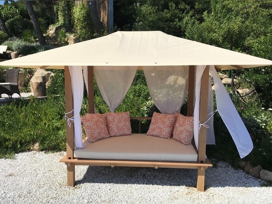 Heartbreaker daybed : dedicated to outdoors