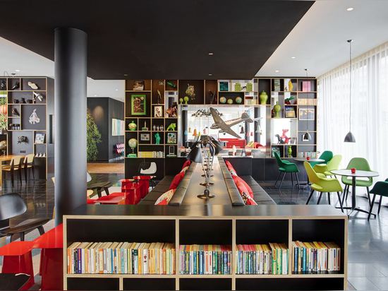 citizenM Hotel Paris Charles de Gaulle International Airport