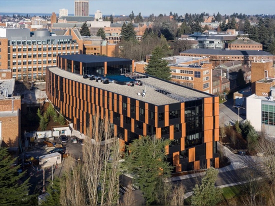 Ceramic Ventilated Facade for Gates Center (Washington University) in Seattle, USA.