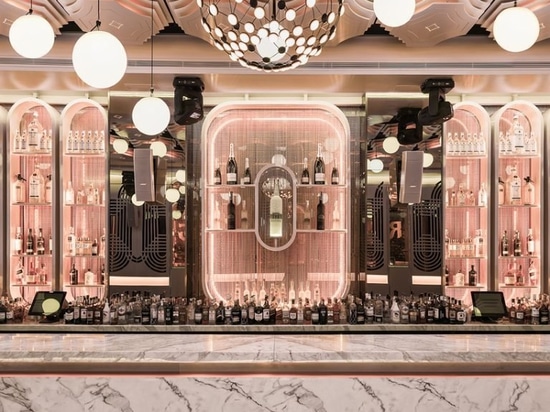 paco lago references a 1920s speakeasy to design the pastrami club in malaga