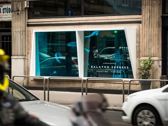 KISSMIKLOS Design A Storefront To Look Like An Aquarium