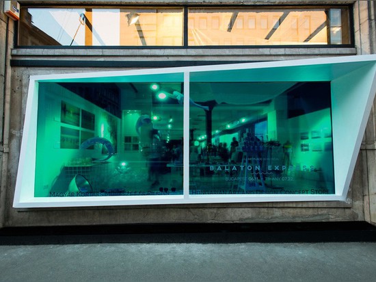 KISSMIKLOS Design A Storefront To Look Like An Aquarium