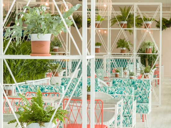 Kiwi & Pom Design A Garden Themed Restaurant