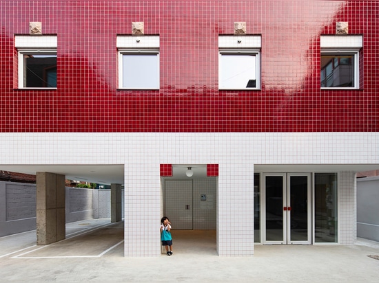 Aoa Architects Uses Red Marble Tiles To Clad This Apartment In South Korean Neighborhood