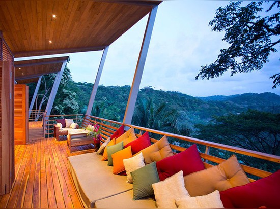 An Architect Designed Holiday House That Overlooks The Costa Rican Jungle