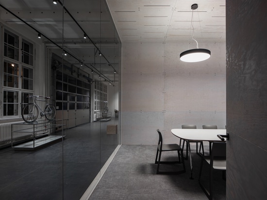 WALL.BOX Offices / NAICE architecture & design