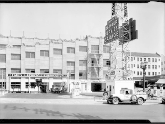 Pellisier Square Garage is one of many Art Deco buildings in Koreatown designed by Morgan, Walls & Clements, including The Wiltern and Chapman Plaza.