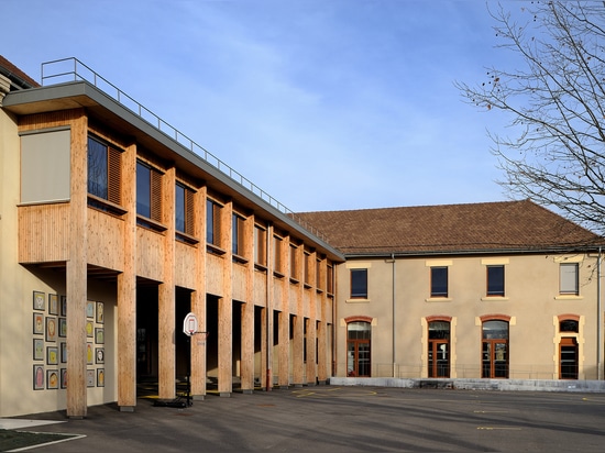 Elementary School at Le Grand Lemps France / Brenas Doucerain Architectes