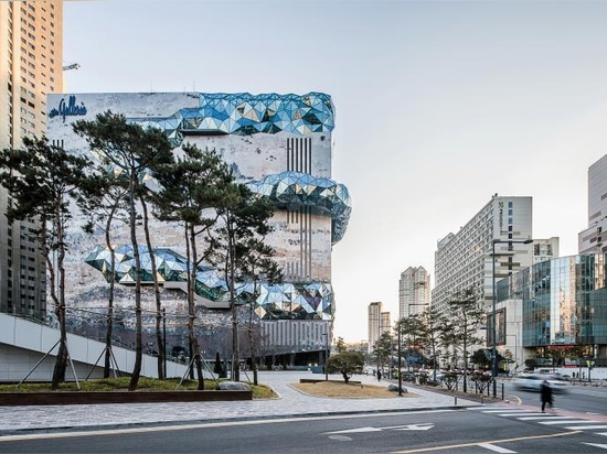 OMA revolutionises department store architecture with Galleria Gwanggyo