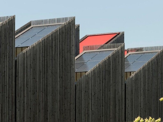 Office building uses 112 ‘smart’ chimneys to regulate light, air and energy