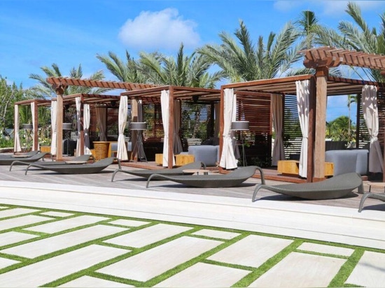 Solar-powered hotel on Grand Cayman features turtle-friendly lighting