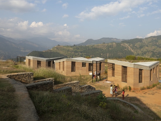 The campus includes housing for the hospital’s staff constructed using rammed earth.