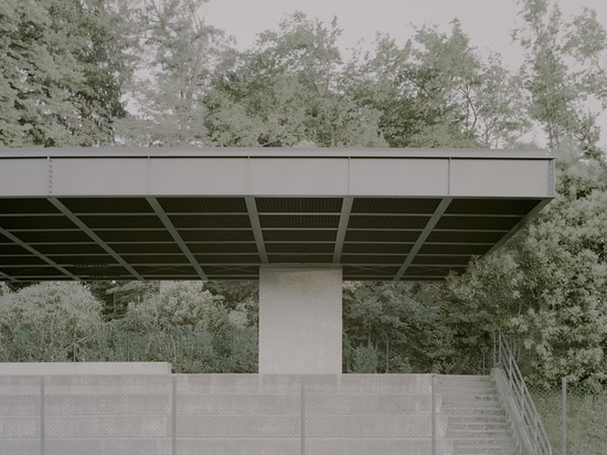 Municipal Stadium Shelter / Didonè Comacchio Architects