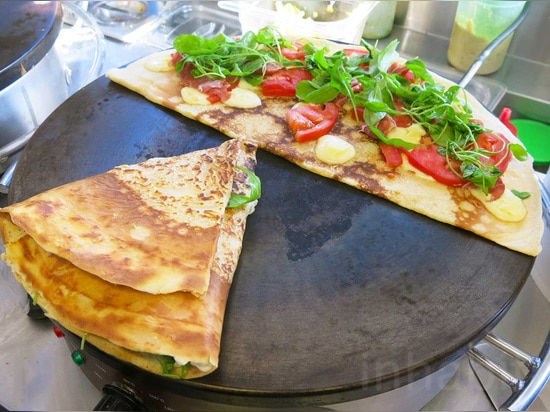 Urban Crepe is a blooming Buenos Aires food stall in a repurposed shipping container