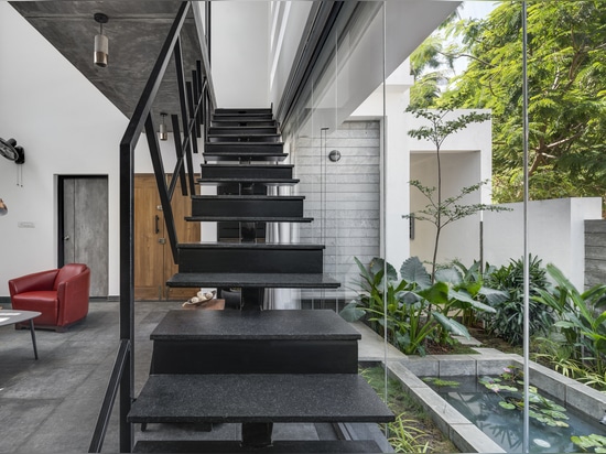 The Elemental / Ashwin Architects