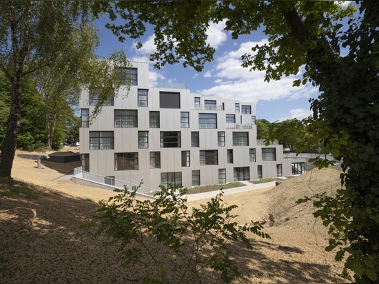 New Village Care Residence / DoepelStrijkers